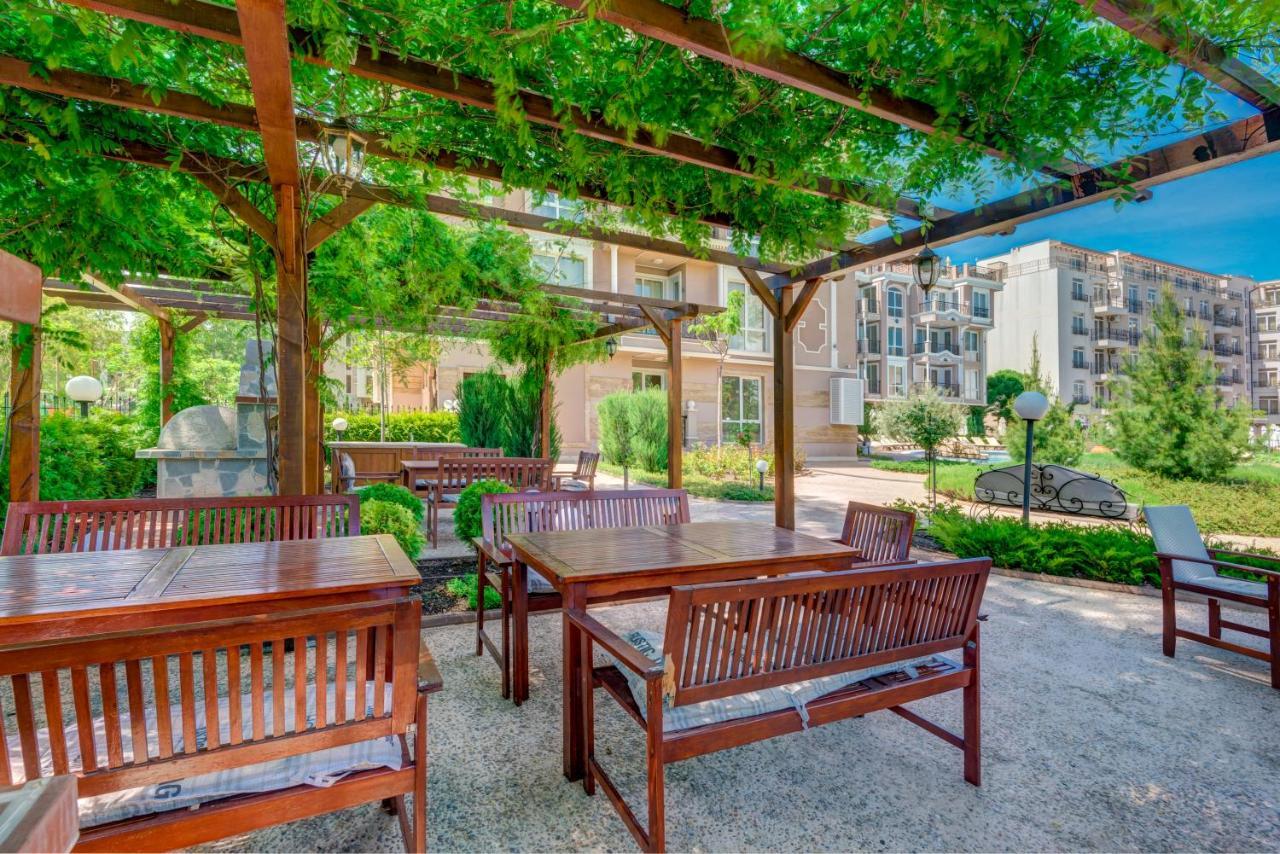 Izida Palace Apartments Sunny Beach Exterior foto